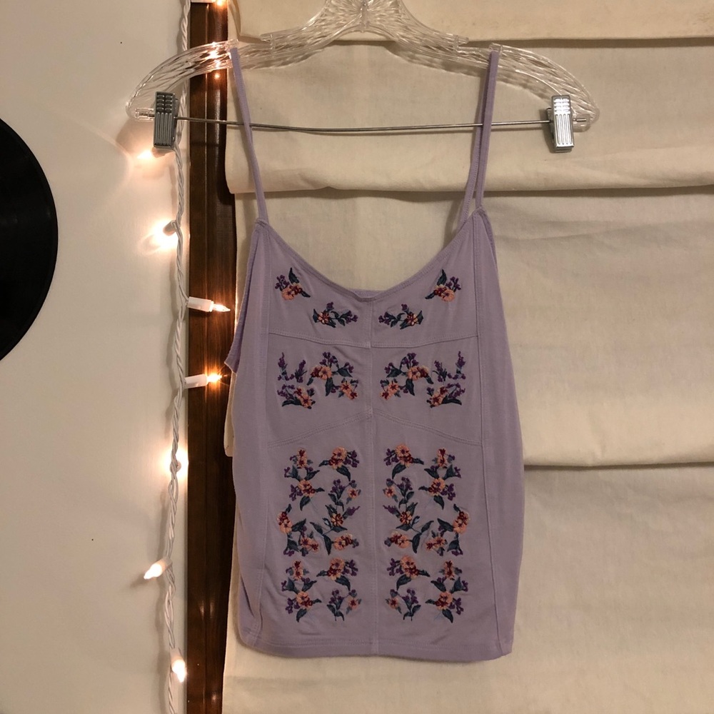 purple tank top